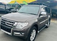 2015 Mitsubishi Pajero