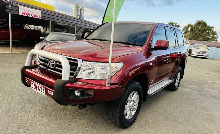 2010 TOYOTA Landcruiser